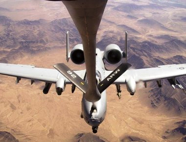 Ο Ντ.Τραμπ προλειαίνει το έδαφος για στρατιωτική επέμβαση στη Συρία: «Ο Άσσαντ πέρασε τις κόκκινες γραμμές»